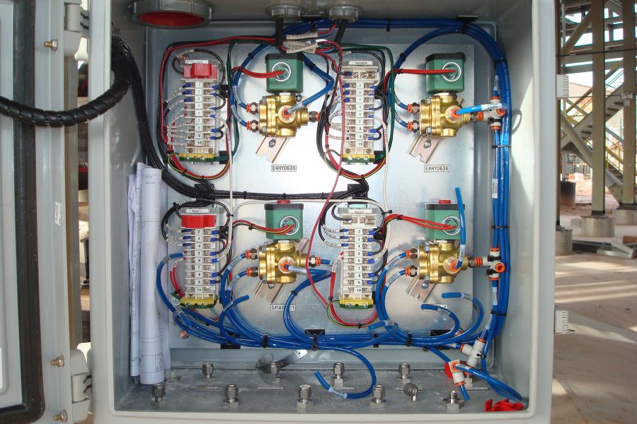 FSI Engineering Pneumatic Valve Operation Control Panel